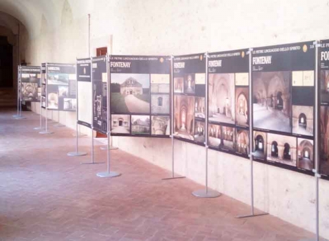 Mostra fotografica - LE PIETRE LINGUAGGIO DELLO SPIRITO - presso l'Abbazia Cistercense di Casamari.